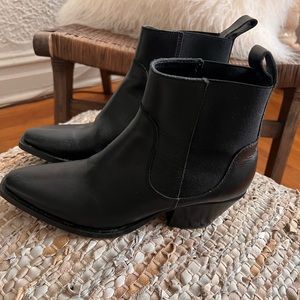 Everlane Western Black Ankle Boots 7.5
